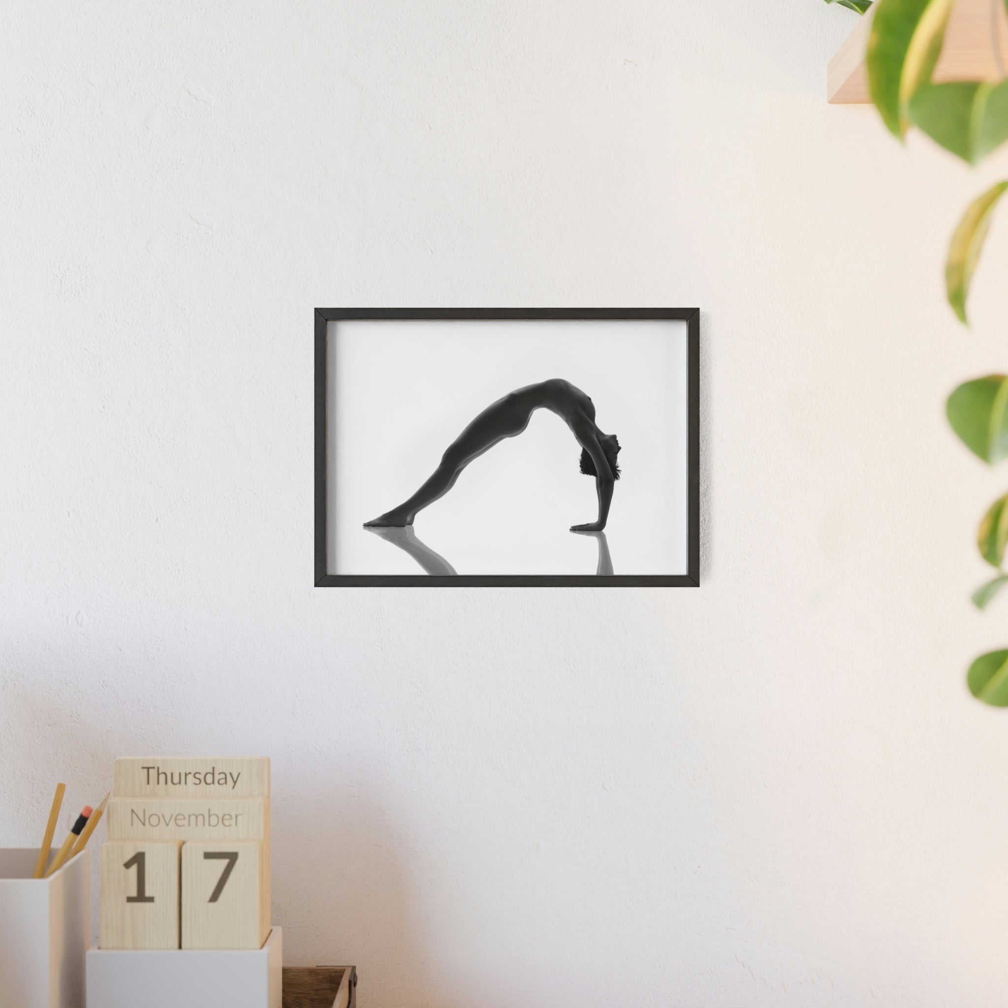 Yoga blanco - Impresión con marco de madera